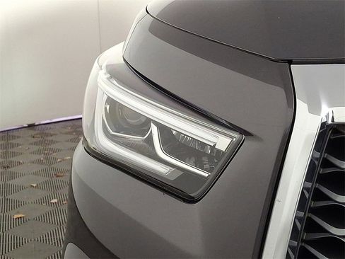 Certified 2024 INFINITI QX80 Sensory w/ All-Season Package image 12