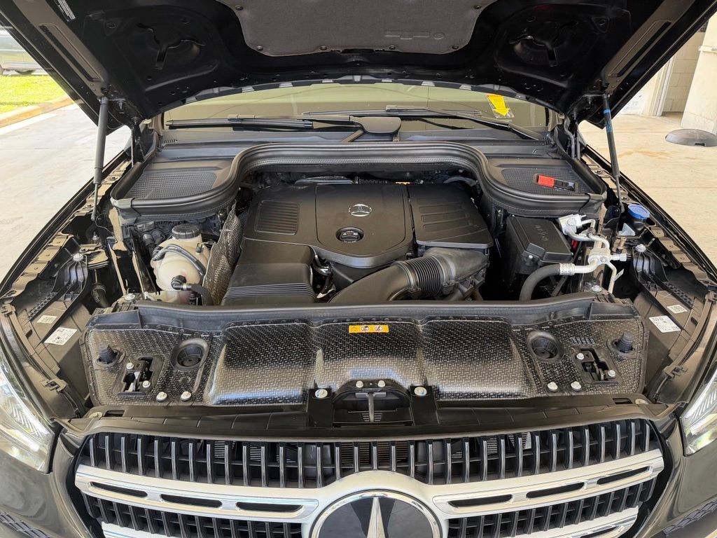 Used 2025 Mercedes-Benz GLE 350 4MATIC image 13