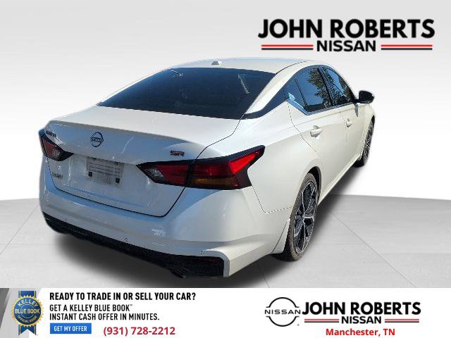 Used 2024 Nissan Altima 2.5 SR w/ SR Premium Package FWD image 9