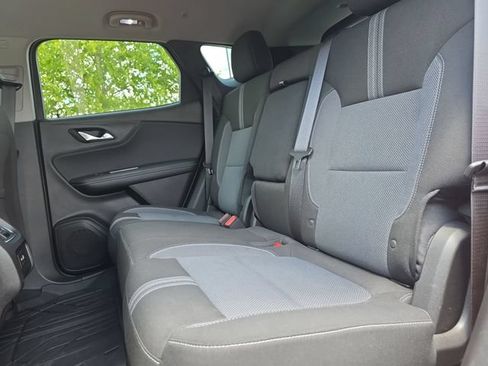 Used 2024 Chevrolet Blazer LT w/ Convenience Package FWD image 15