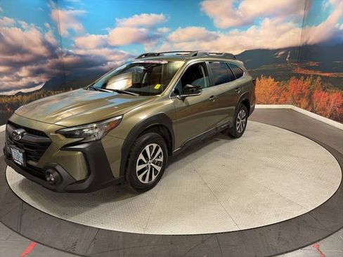 Used 2024 Subaru Outback Premium w/ Popular Package #1 AWD/4WD image 4