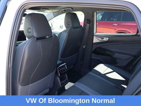 Used 2025 Volkswagen ID.4 Pro S RWD image 14