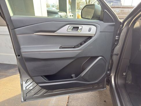 New 2026 Ford Explorer Active w/ Active Comfort Package image 14
