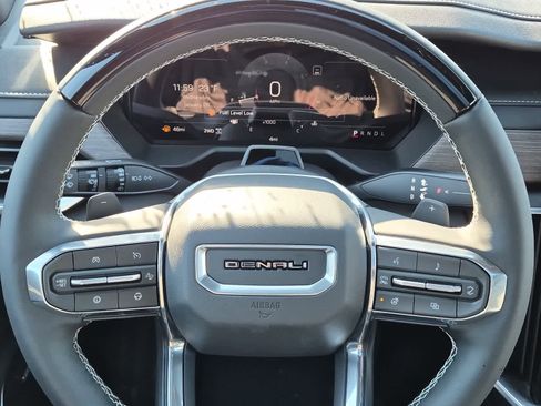 New 2026 GMC Acadia Denali w/ Super Cruise Package AWD/4WD image 18