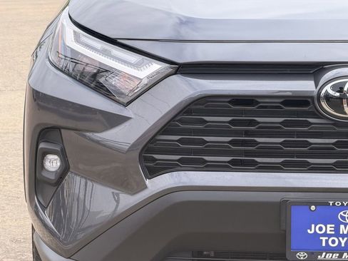 Used 2025 Toyota RAV4 XLE Premium FWD image 5