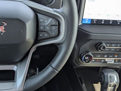 New 2025 Ford Bronco Badlands image 24