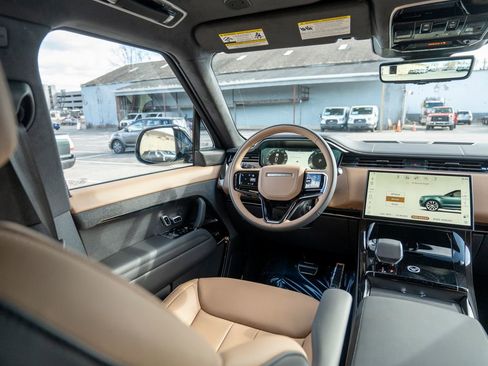 New 2025 Land Rover Range Rover Sport Autobiography image 18