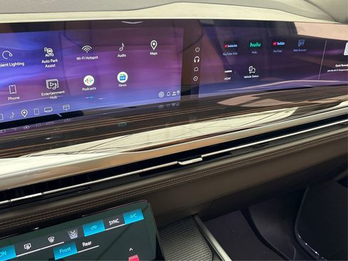 New 2025 Cadillac Escalade ESV Premium Luxury image 34