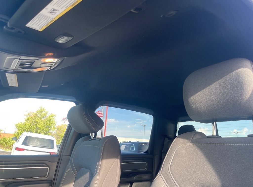 Used 2019 RAM 1500 Big Horn AWD/4WD image 18