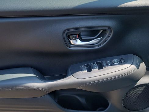 New 2026 Honda HR-V EX-L image 6