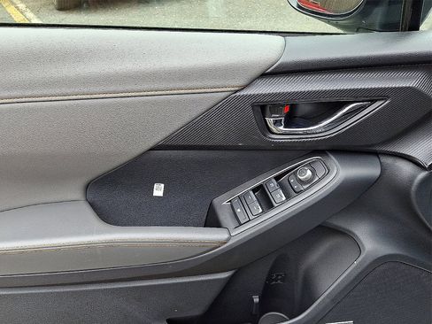 New 2025 Subaru Crosstrek 2.5i Limited w/ Crosstrek Mirror Package image 11