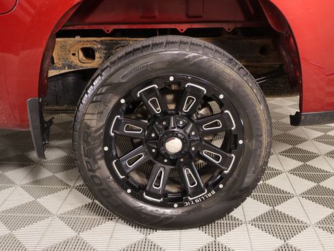 Used 2019 Chevrolet Silverado 1500 LT w/ Texas Edition AWD/4WD image 18