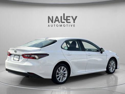 Used 2024 Toyota Camry LE image 6