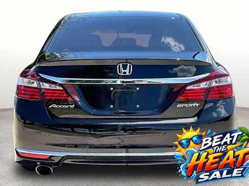 Used 2017 Honda Accord Sport image 4