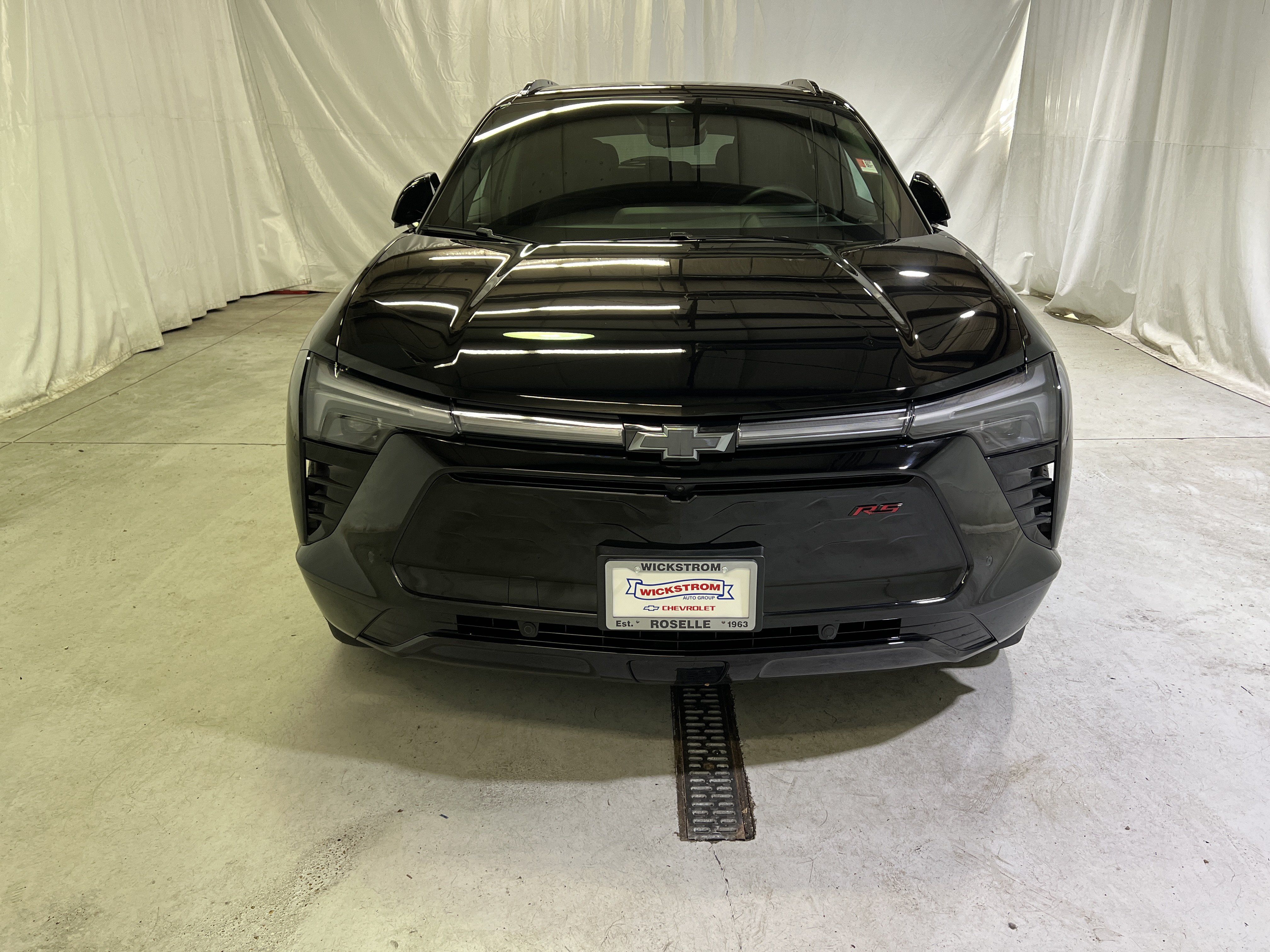 Used 2026 Chevrolet Blazer EV RS w/ Super Cruise Package AWD/4WD image 3