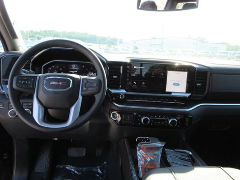 New 2026 GMC Sierra 1500 SLT w/ SLT Premium Plus Package AWD/4WD image 18