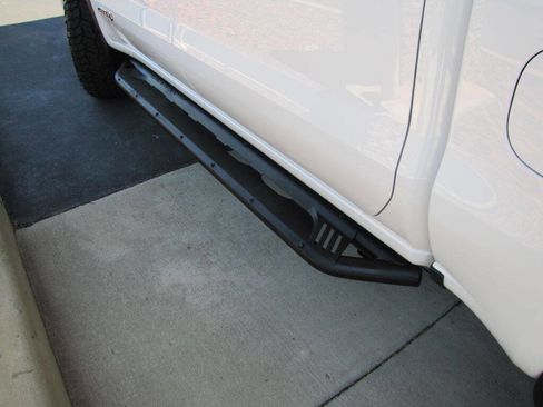 Used 2023 GMC Sierra 1500 AT4 w/ Technology Package image 37