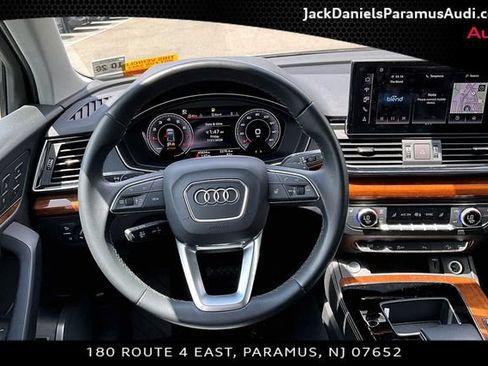 Used 2022 Audi Q5 2.0T Premium Plus w/ Premium Plus Package AWD/4WD image 5