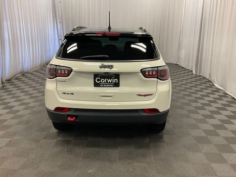 Used 2020 Jeep Compass Trailhawk AWD/4WD image 5