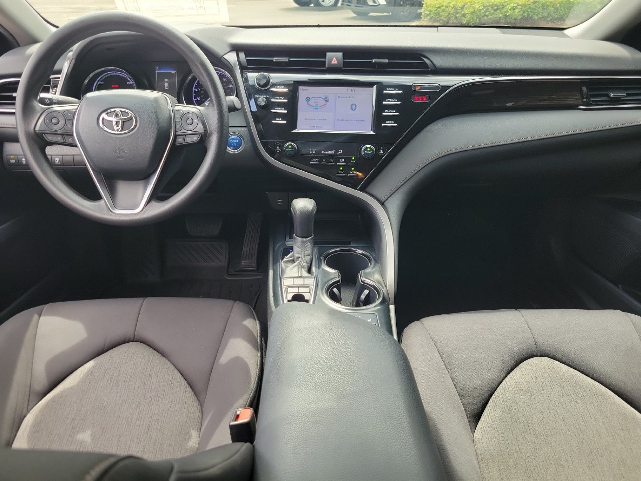 Used 2019 Toyota Camry LE FWD image 12