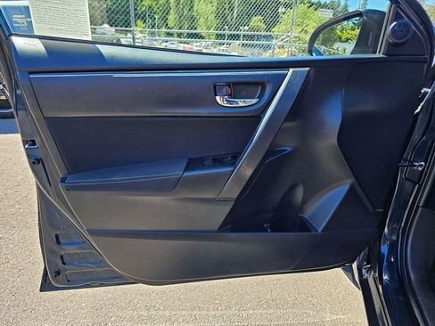 Used 2017 Toyota Corolla LE FWD image 20