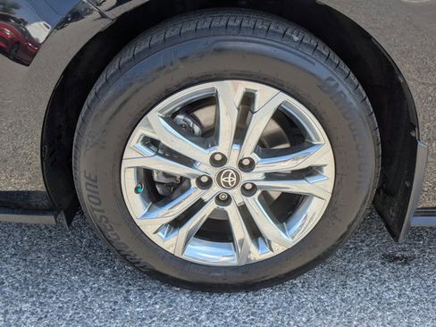 Used 2022 Toyota Sienna XSE w/ XSE Plus Package image 23