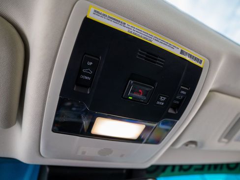 Used 2024 Lexus ES 350 w/ Premium Package image 23