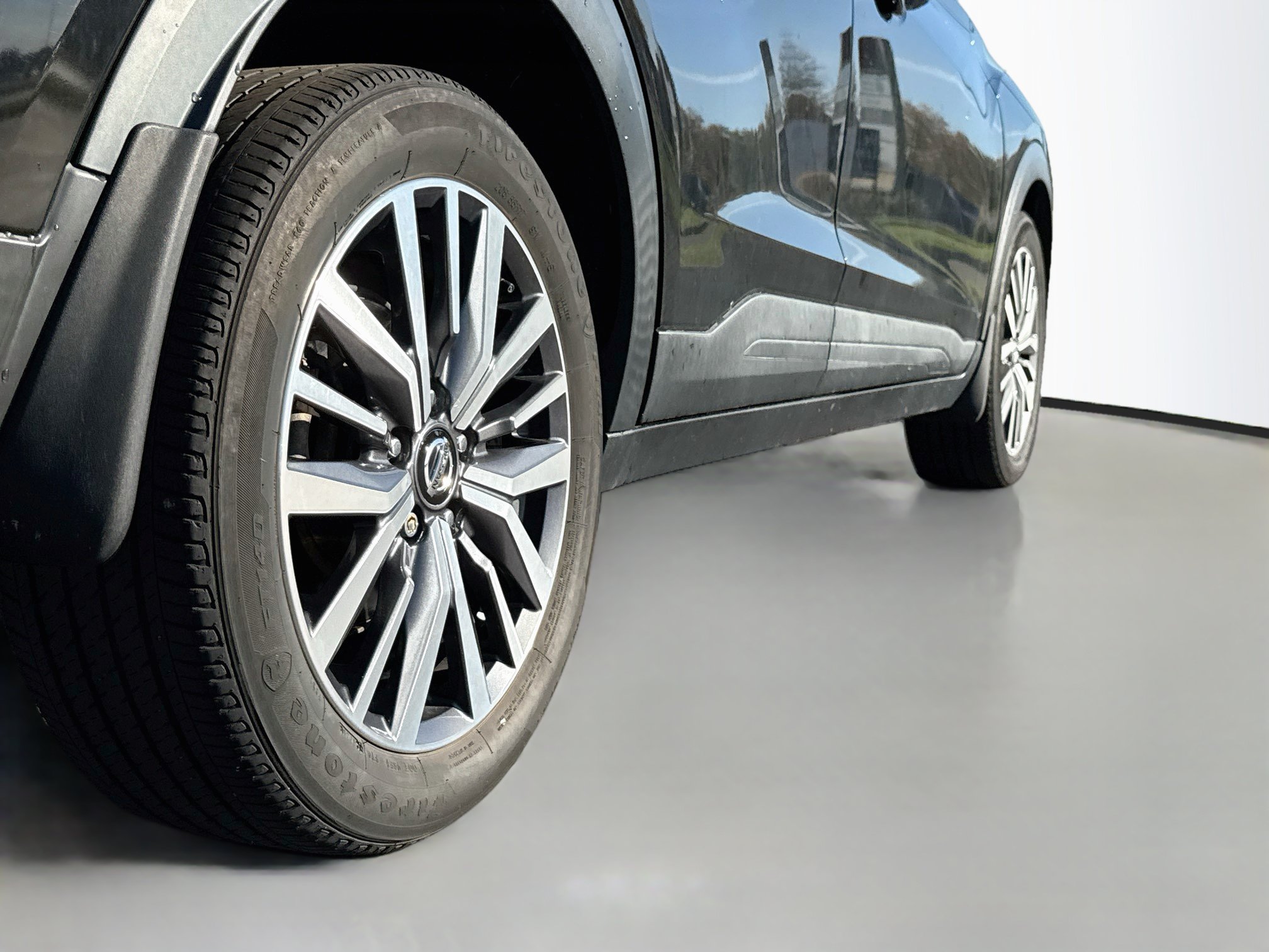 Used 2021 Nissan Kicks SV FWD image 9