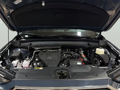 Used 2025 Toyota Grand Highlander FWD image 27
