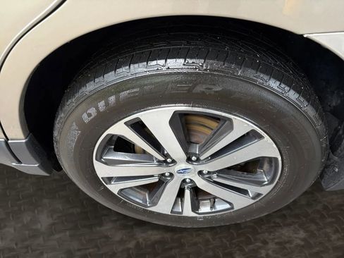Used 2019 Subaru Outback 2.5i Limited AWD/4WD image 38