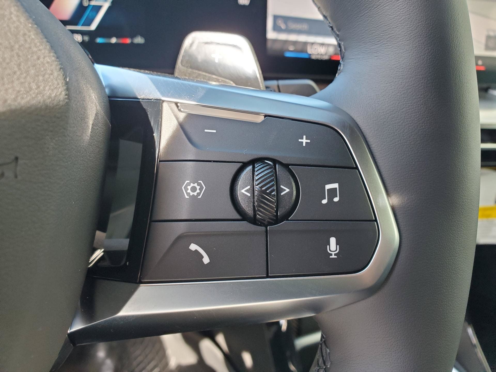 New 2027 BMW X1 xDrive28i AWD/4WD image 24
