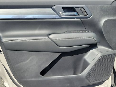 New 2026 GMC Terrain Elevation FWD image 10