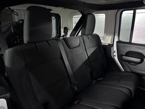 Used 2021 Jeep Wrangler Unlimited Sport AWD/4WD image 43