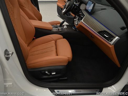 Used 2023 BMW 530i w/ Premium Package RWD image 24
