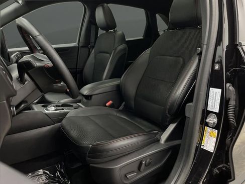 Used 2024 Ford Escape ST-Line w/ Tech Pack #1 image 4