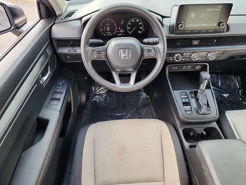 Used 2024 Honda CR-V EX image 12
