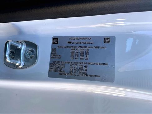 Used 2025 GMC Sierra 2500 SLE w/ SLE Convenience Package image 32