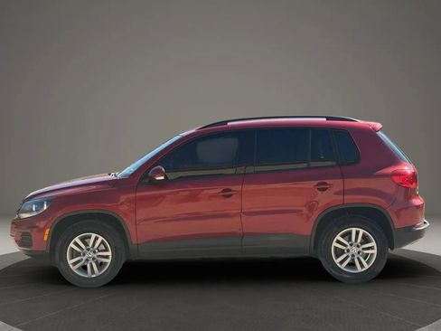 Used 2016 Volkswagen Tiguan S image 6