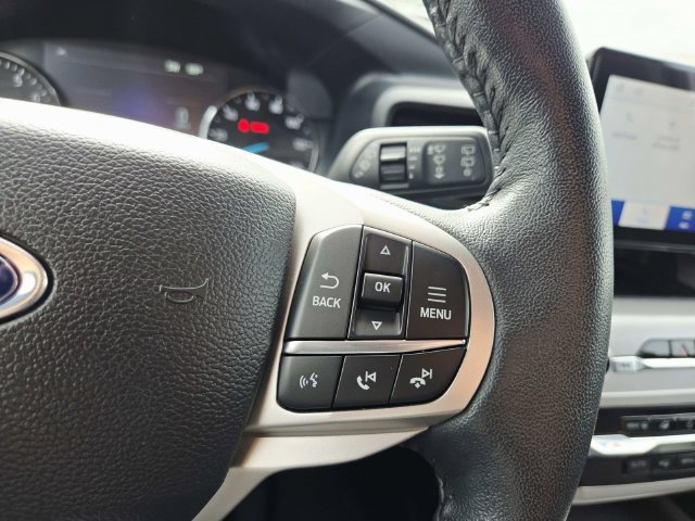 Used 2024 Ford Explorer XLT AWD/4WD image 19