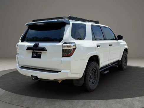 Used 2021 Toyota 4Runner Venture w/ Moonroof Package AWD/4WD image 4