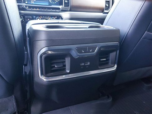 Used 2024 Chevrolet Silverado 2500 High Country w/ High Country Premium Package image 12