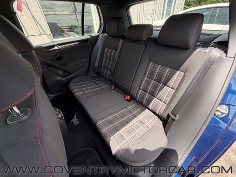 Used 2012 Volkswagen Golf 4-Door FWD image 30
