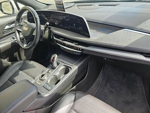 Used 2024 Cadillac XT4 Sport AWD/4WD image 16