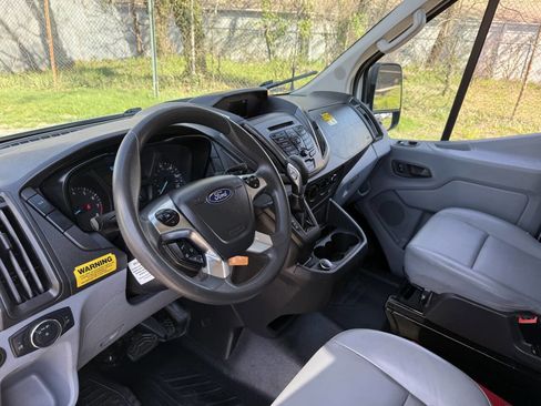 Used 2019 Ford Transit 350 156 DRW image 9