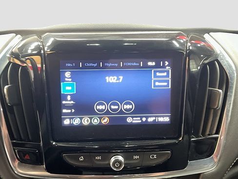 Used 2023 Chevrolet Traverse Premier w/ Redline Edition AWD/4WD image 15