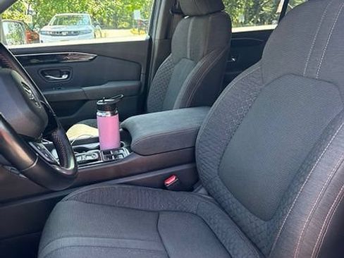 Certified 2023 Honda Pilot Sport image 7