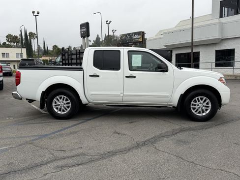 Used 2018 Nissan Frontier SV w/ Value Truck Package RWD image 8