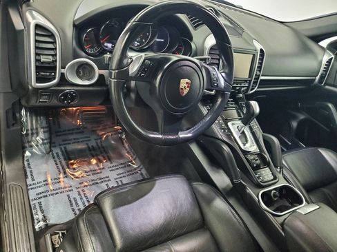 Used 2012 Porsche Cayenne image 8