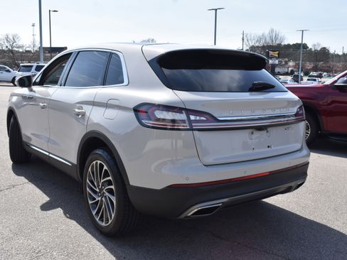 Used 2020 Lincoln Nautilus Reserve image 7