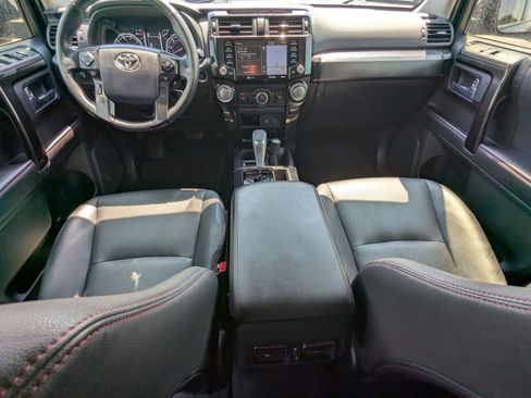 Used 2020 Toyota 4Runner TRD Off-Road Premium AWD/4WD image 27